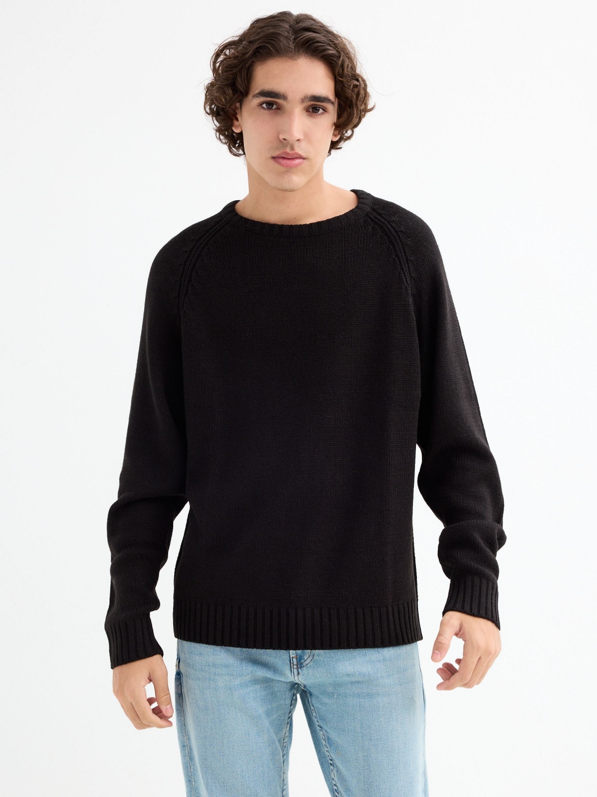 Basic knitted sweater black middle front view