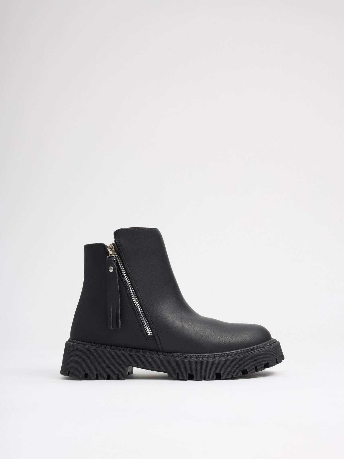 Black platform boot with zipper