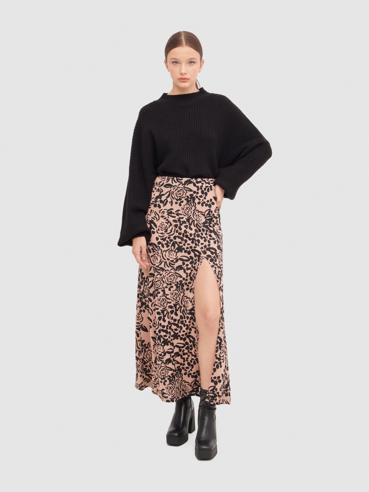 Floral print midi skirt with slit black middle front view