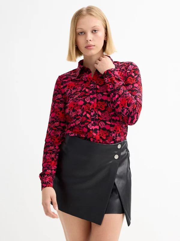 Long sleeve floral print shirt red middle front view