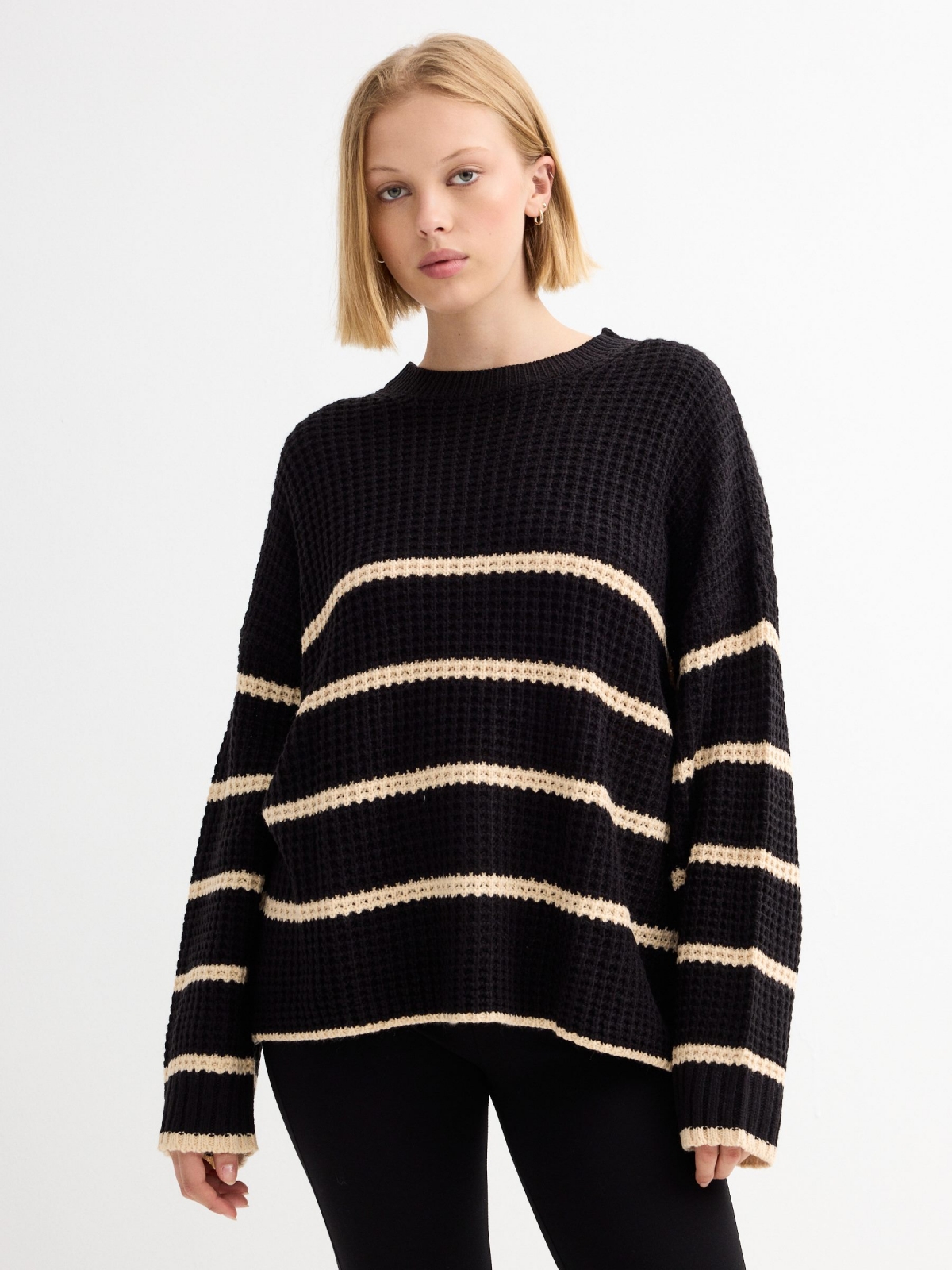 Oversize knitted sweater black stripes