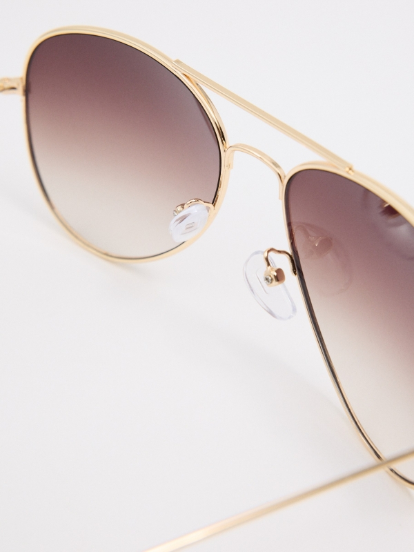 Gold frame aviator glasses golden detail view