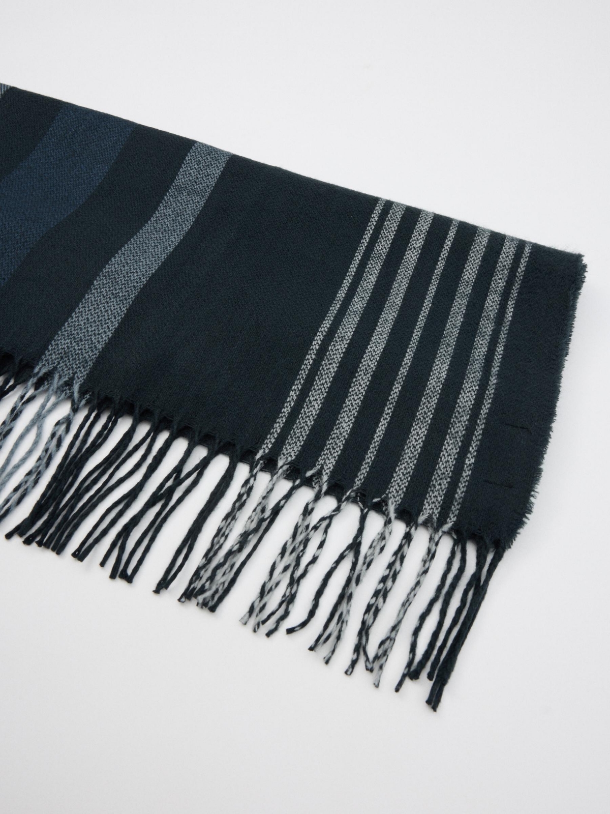 Men's scarf folded view