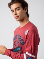 %Pto% Camiseta print deportivo granate