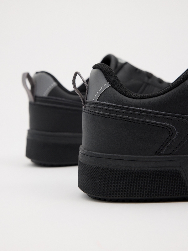 Black leather-effect retro sneaker black detail view