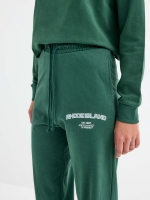 %Pto% Pantalón jogger verde oscuro