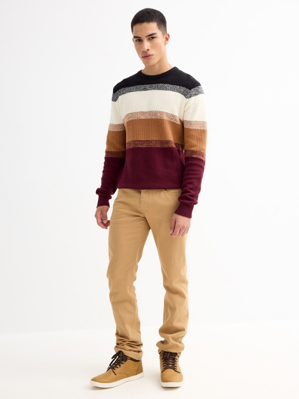 Calça regular de cinco bolsos camel vista geral frontal