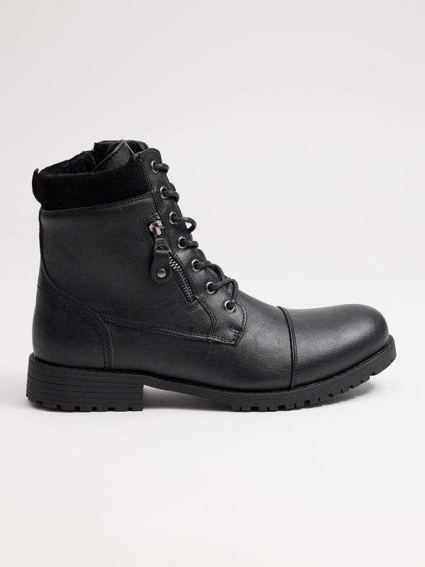 Black boot with zipper detail