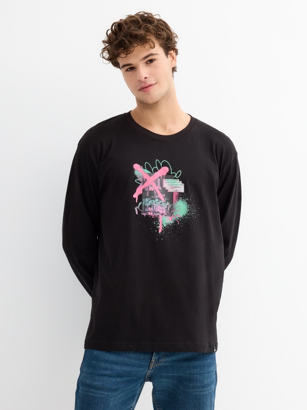 T-shirt de grafite preto vista meia frontal