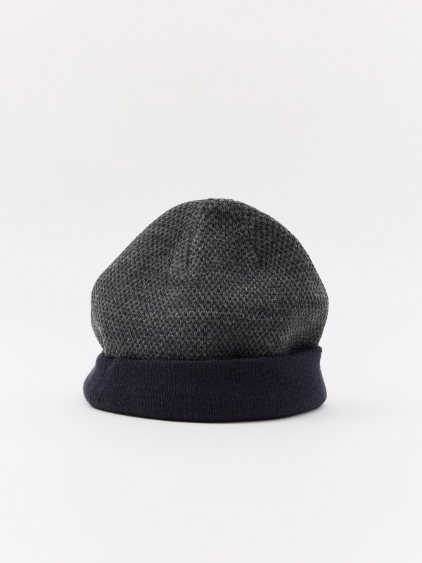 Dark gray cap