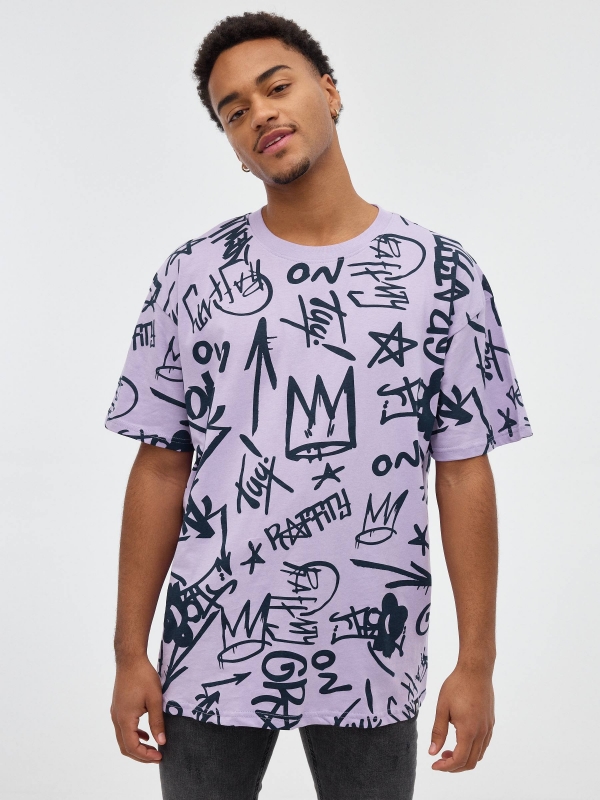 Camiseta estampado graffiti malva vista media frontal