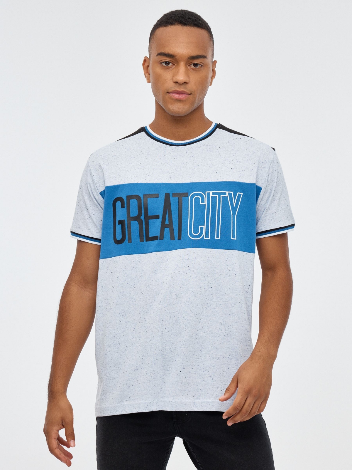 Camiseta Greatcity blanco vista media frontal