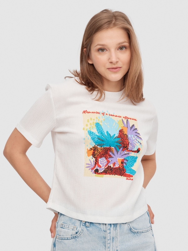 T-shirt de manga curta com estampado tropical off white vista meia frontal