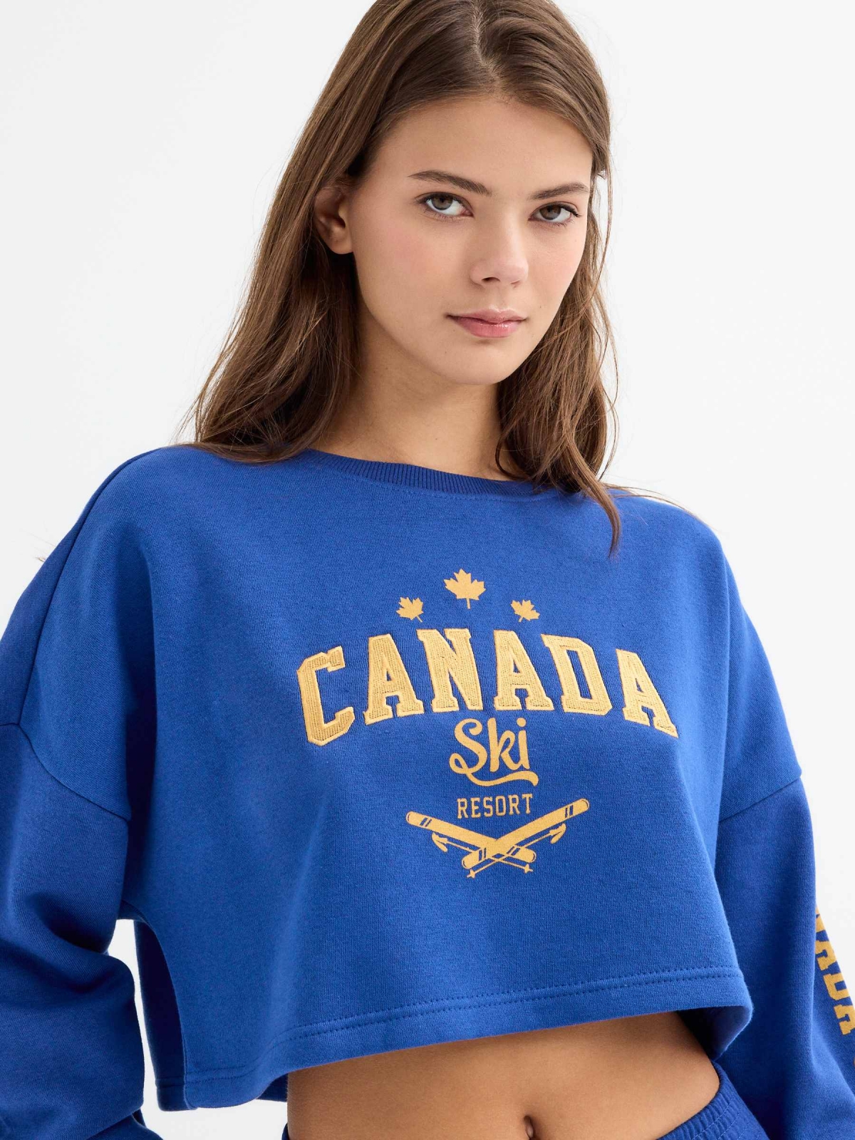 %New% Canada cropped print sweatshirt indigo blue
