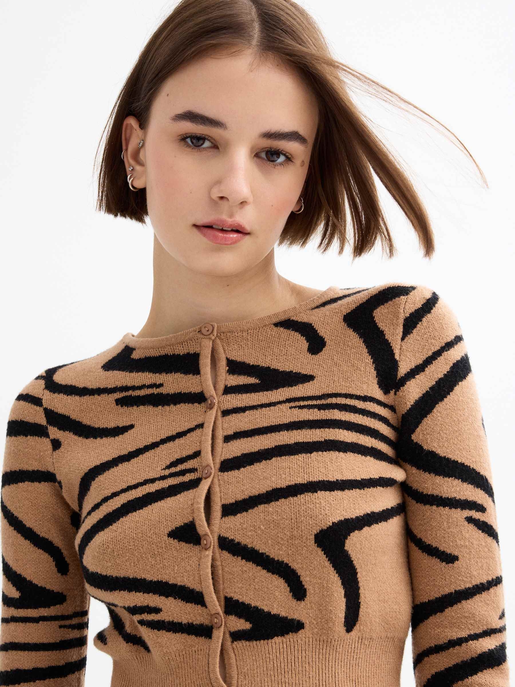 Printed cropped cardigan cinnamon middle front view