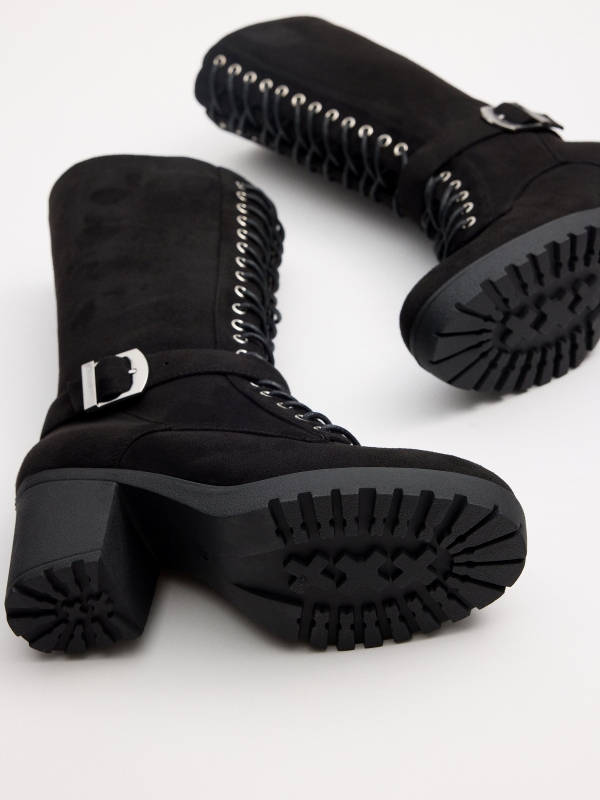 Mid-calf boot with laces black