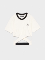 %Pto% Camiseta cropped blanca cut out blanco roto vista frontal