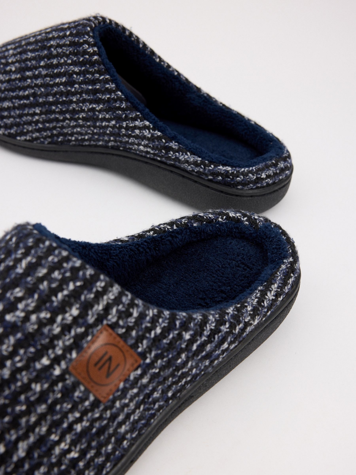 Marbled knit slippers navy detail view