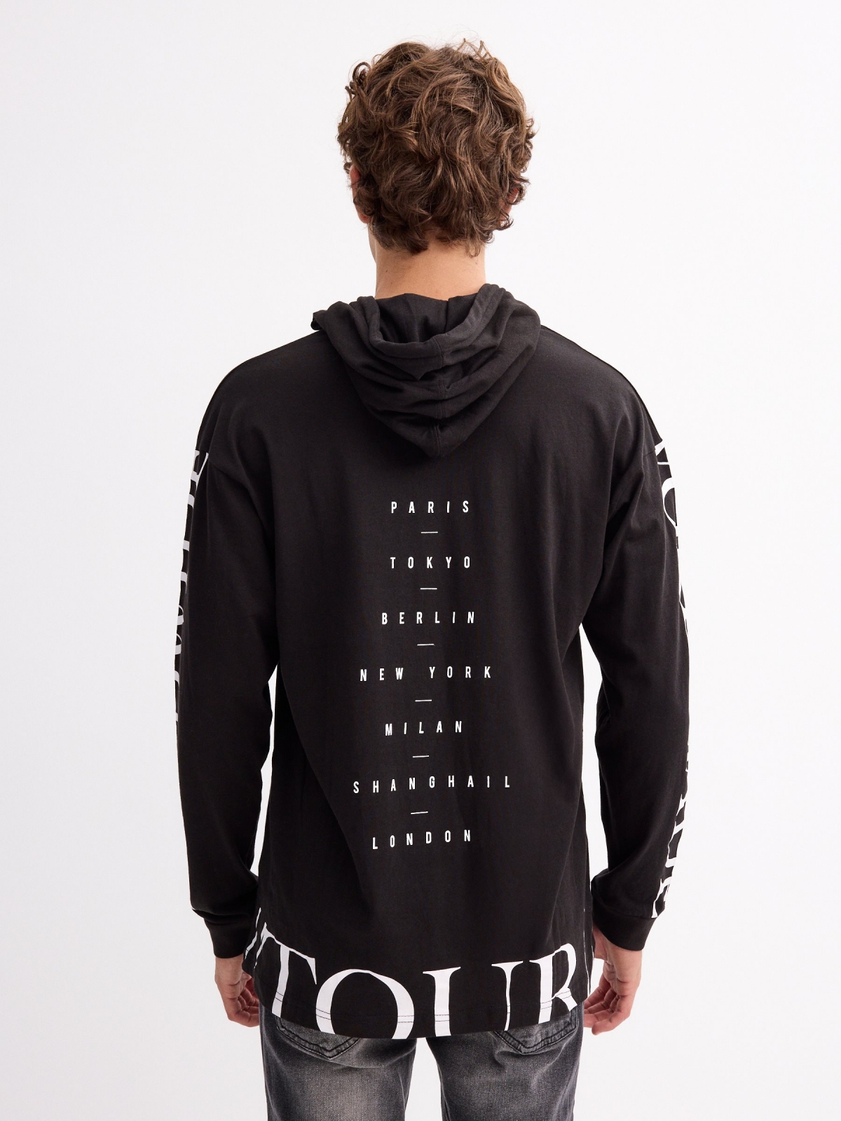 Long-sleeve t-shirt with hood black middle back view