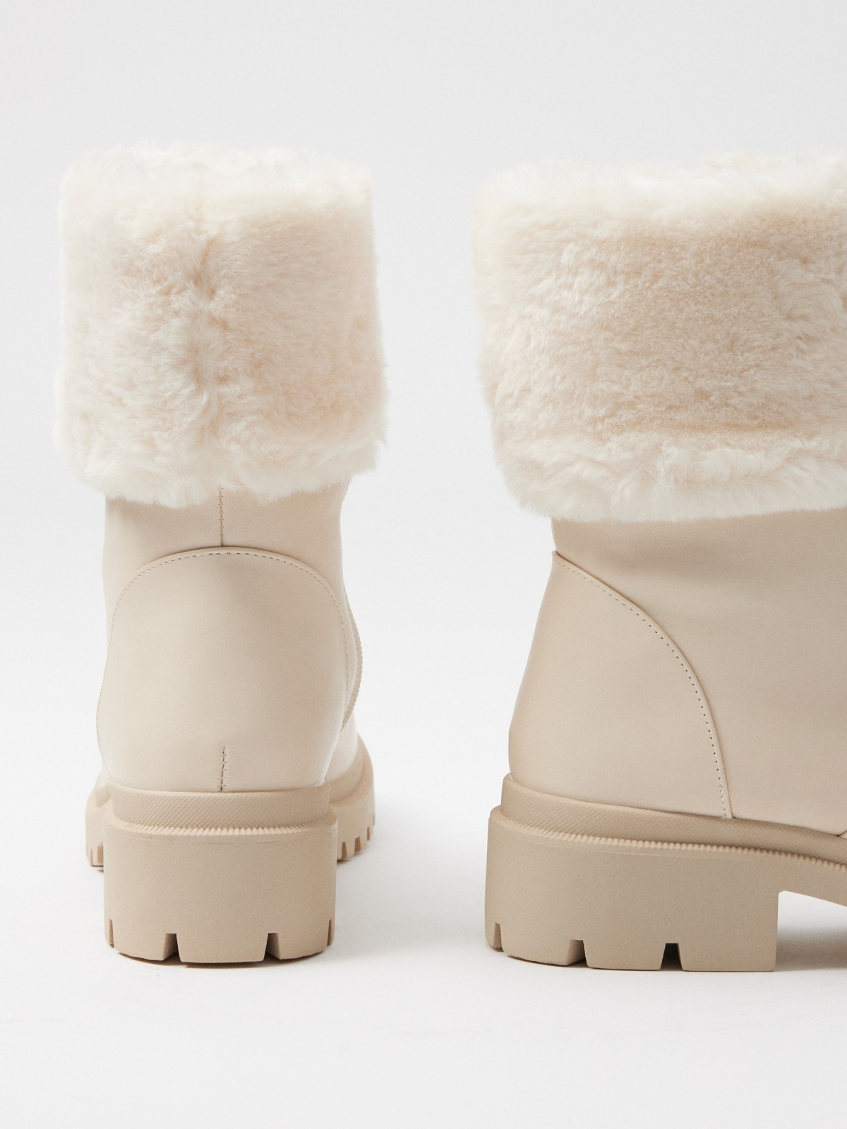 Fashion fur collar ankle boots white detail view