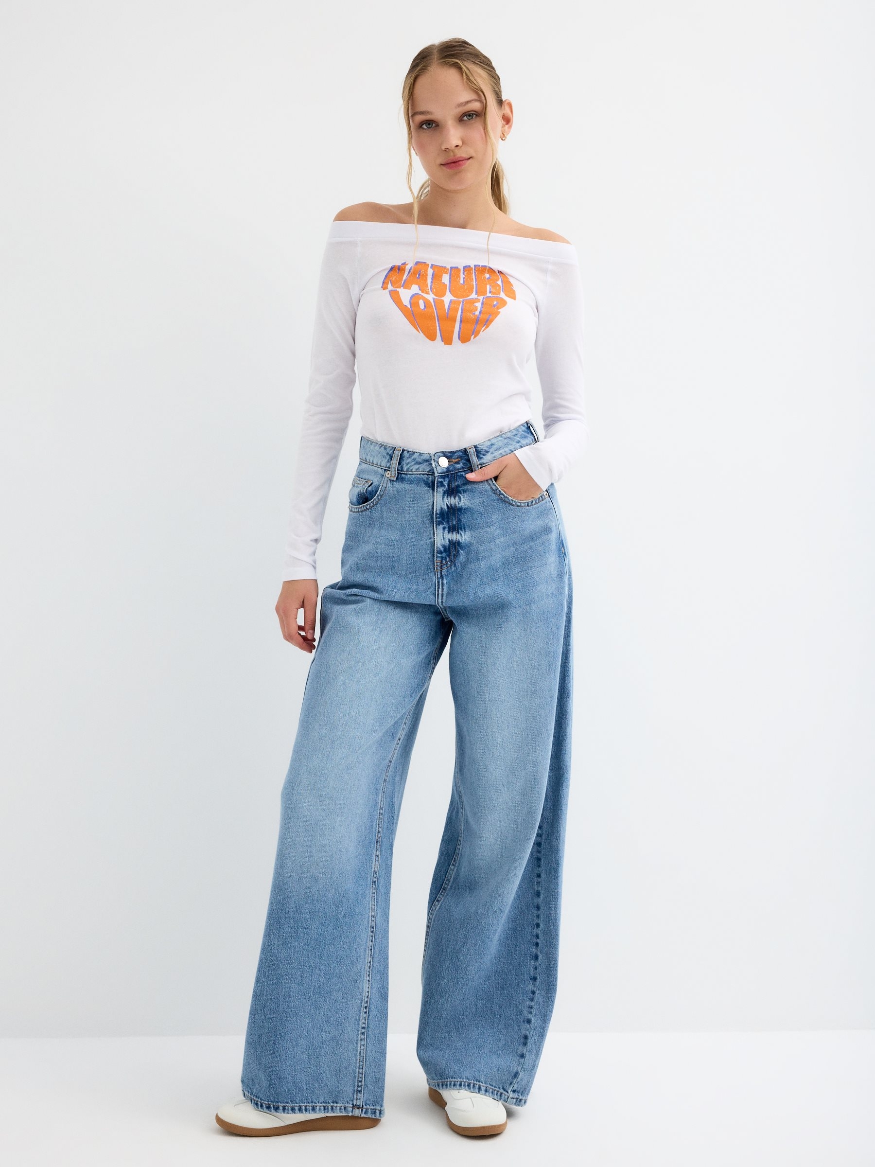 T-shirt do Natural Lover branco vista meia frontal