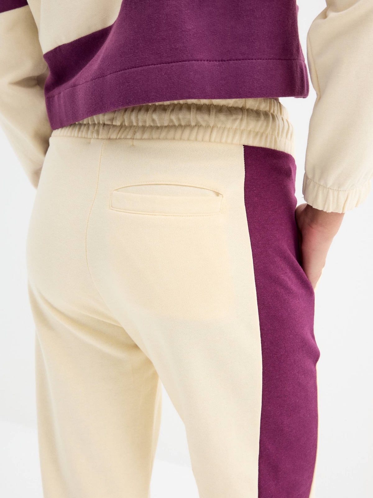 Two-tone joggers sand detail view