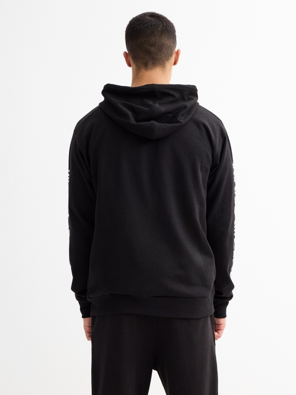 Sweatshirt de impressão aberta preto vista meia traseira