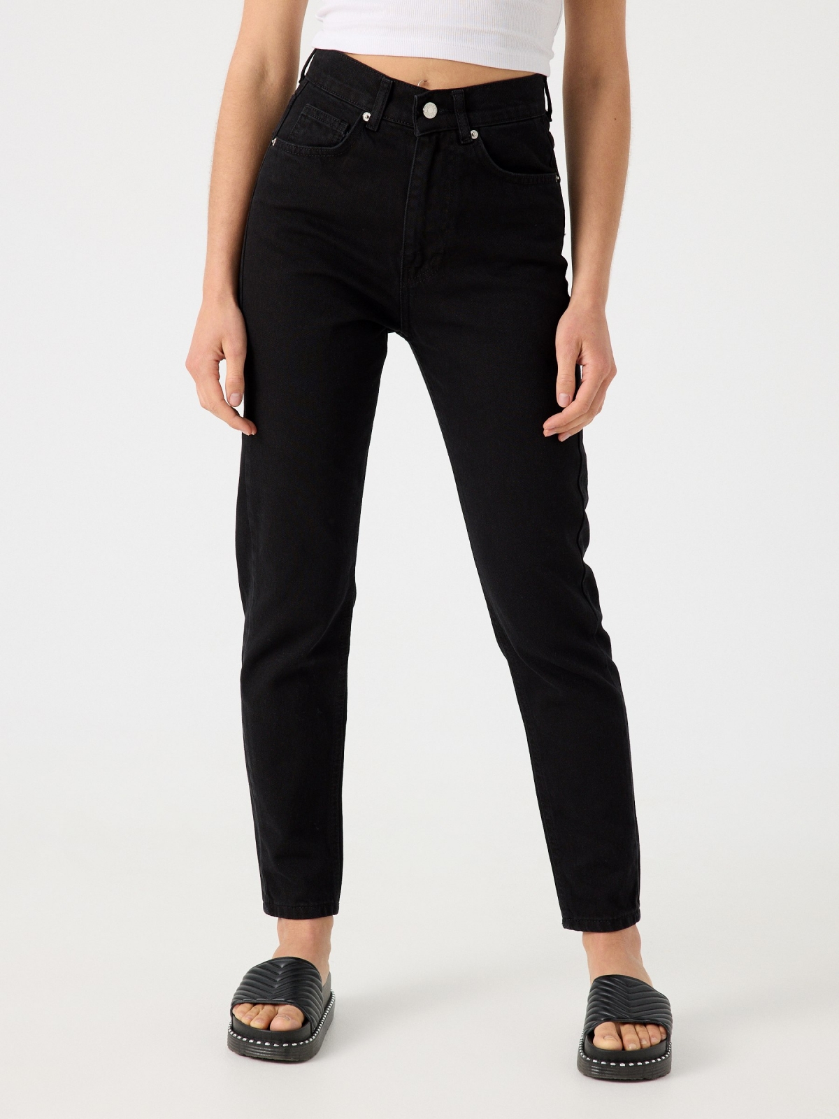 Jeans mom fit negro negro vista media frontal