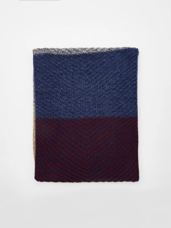 Men's tubular scarf folded view