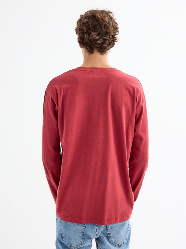 Inside print t-shirt red middle back view