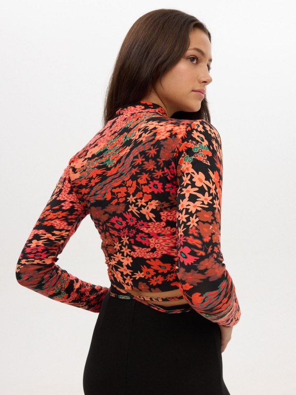 Printed turtleneck t-shirt black middle back view