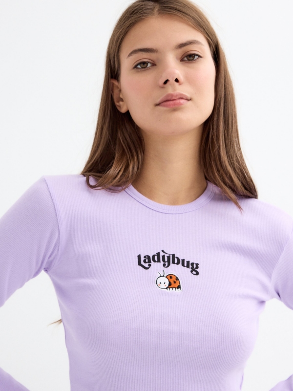  T-shirt with embroidery lilac