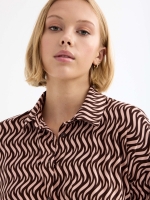 %Pto% Vestido camisero estampado óptico marrón tierra
