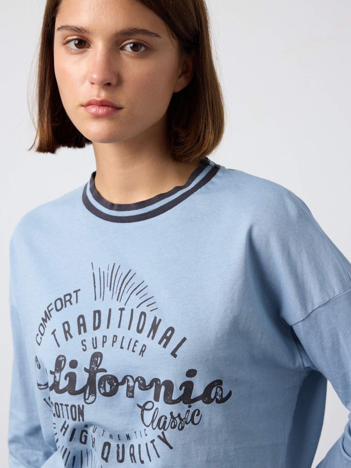  Printed ribbed neck t-shirt light blue