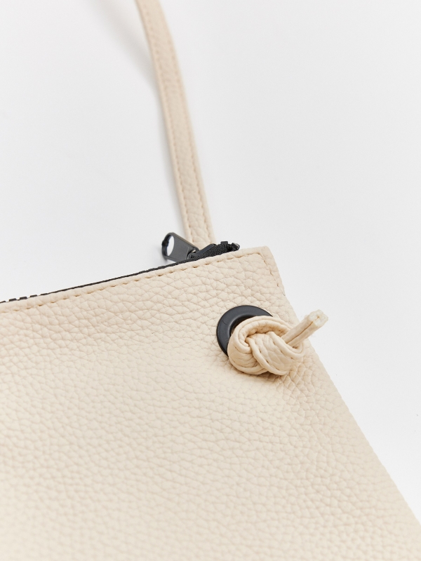 Bolso bandolera nudos arena vista trasera