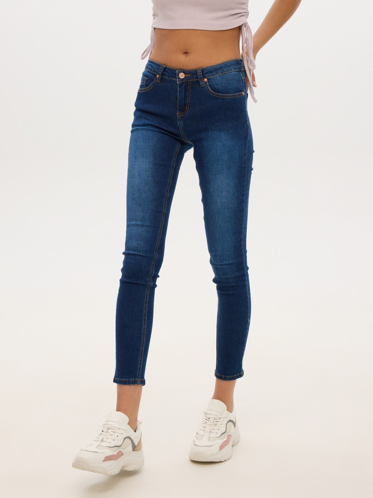 Mid rise skinny jeans blue middle front view