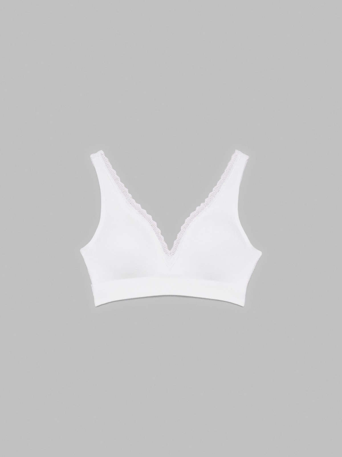 Rib bra with white lace white middle back view