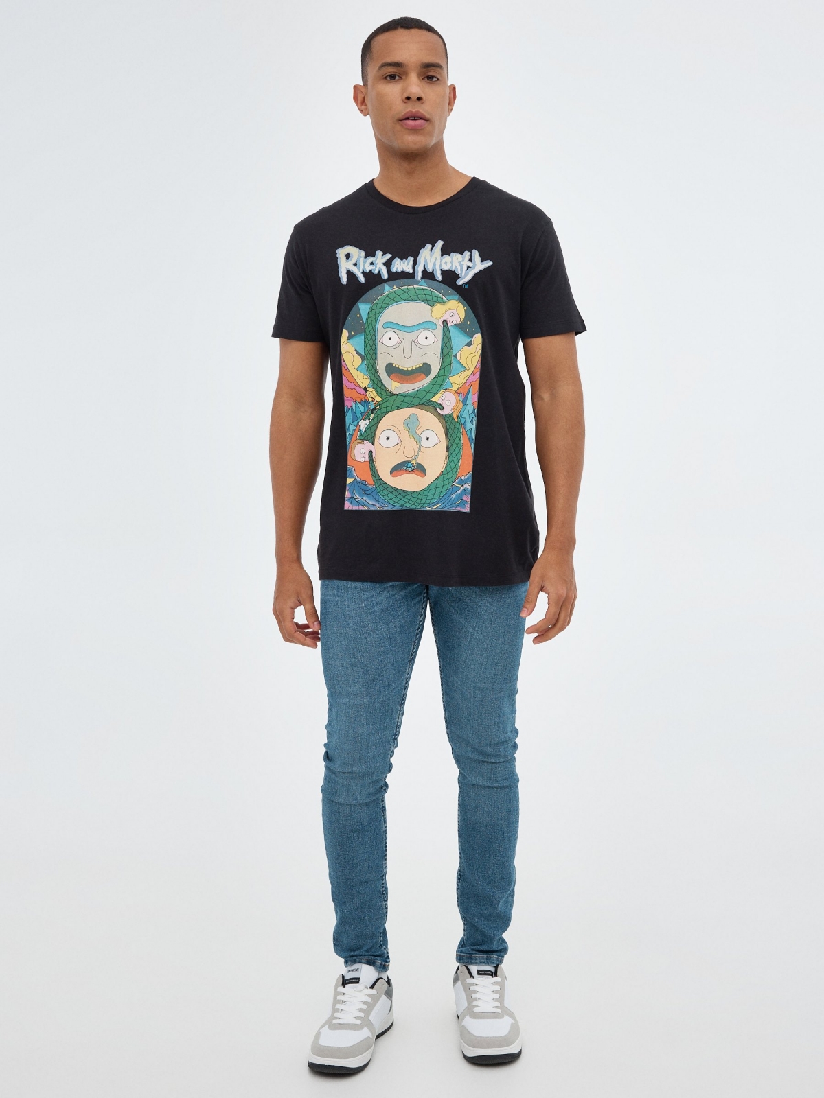 Camiseta Rick&Morty print negro vista general frontal