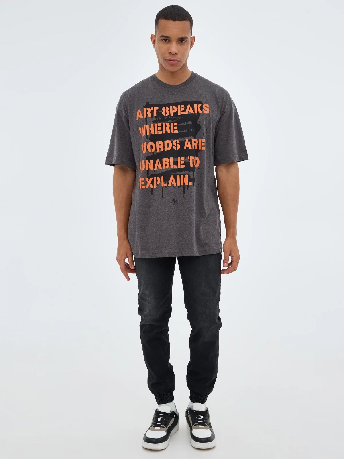 Camiseta oversized words melange oscuro vista general frontal
