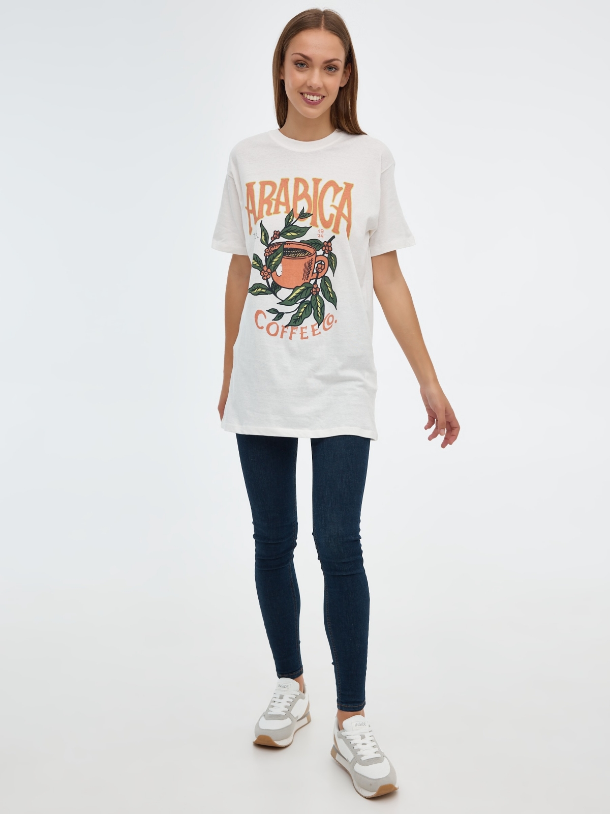 Camiseta oversized Arabica blanco roto vista general frontal