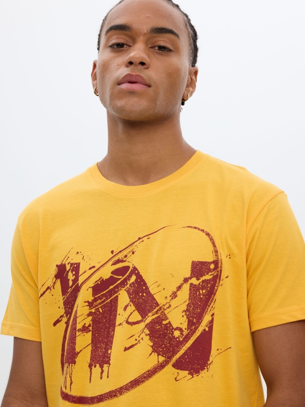 T-shirt printed inside pastel yellow detail view