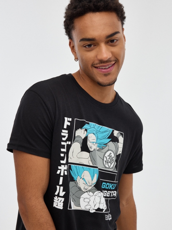 T-shirt Dragon Ball preto vista detalhe