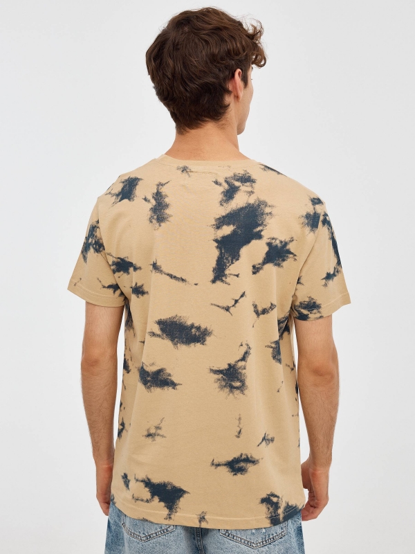 Tie&dye T-shirt sand middle back view