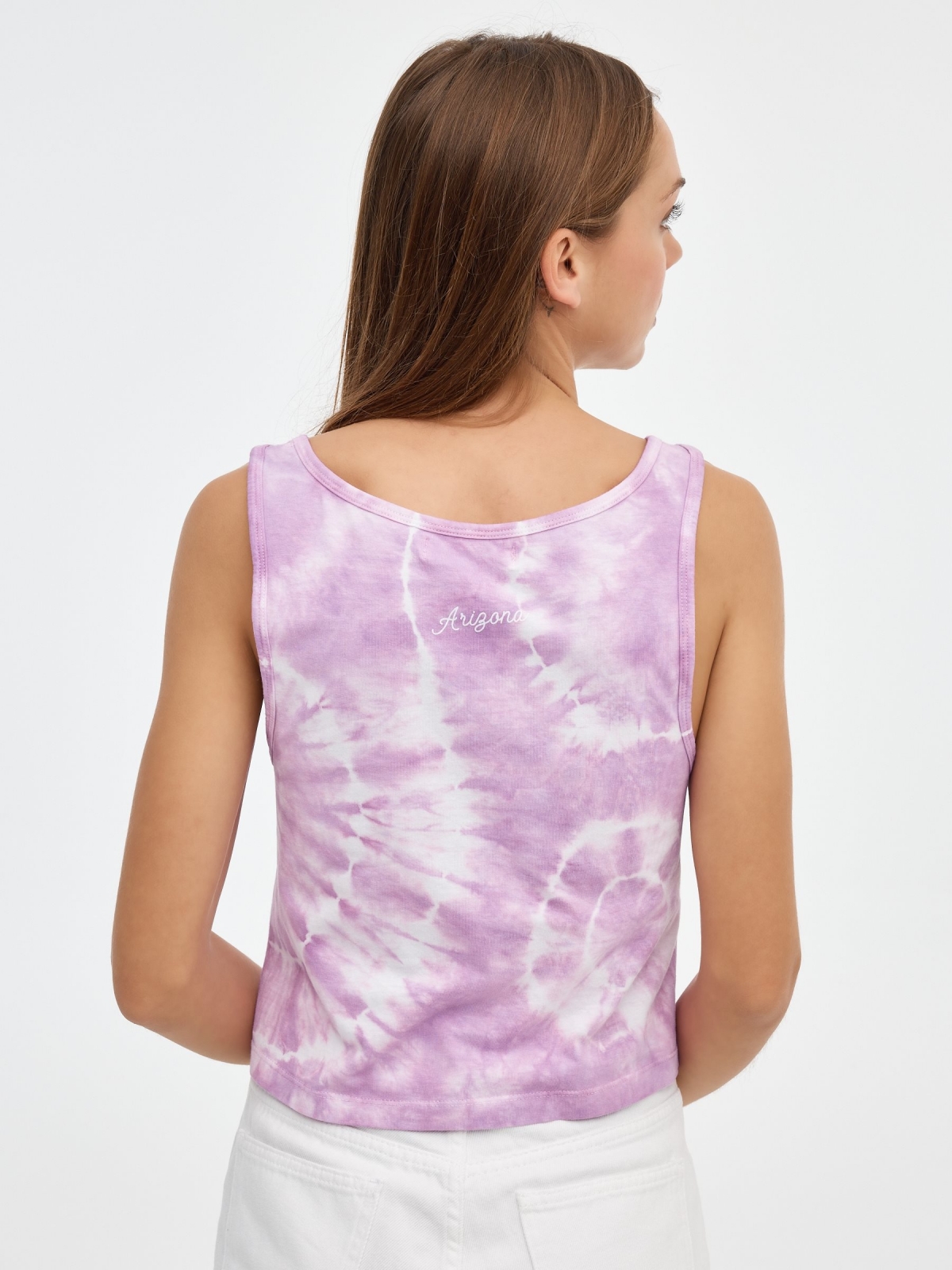 Camiseta de tirantes tie&dye morado vista media trasera