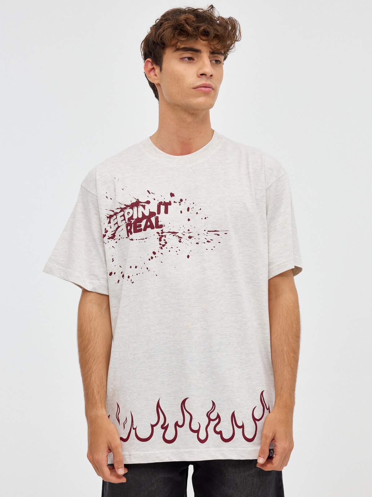 Camiseta oversized fire gris vista media frontal