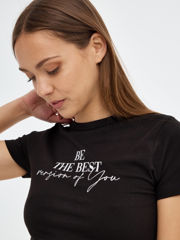 Camiseta Be the Best negro vista detalle