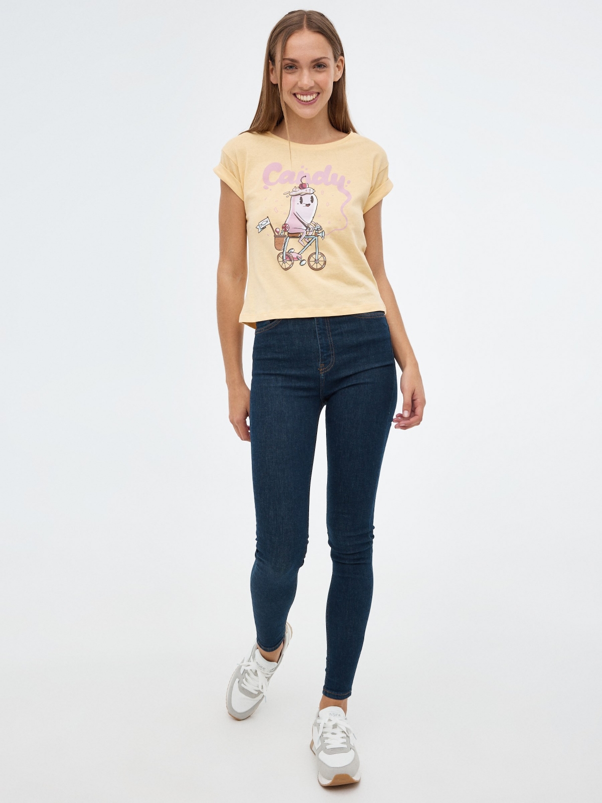 White T-shirt with print vanilla front view