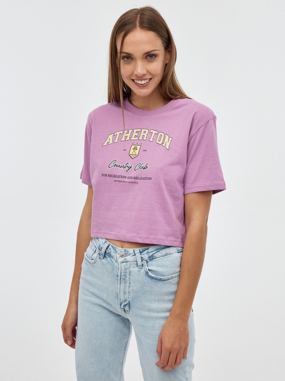 Camiseta crop morada morado vista media frontal