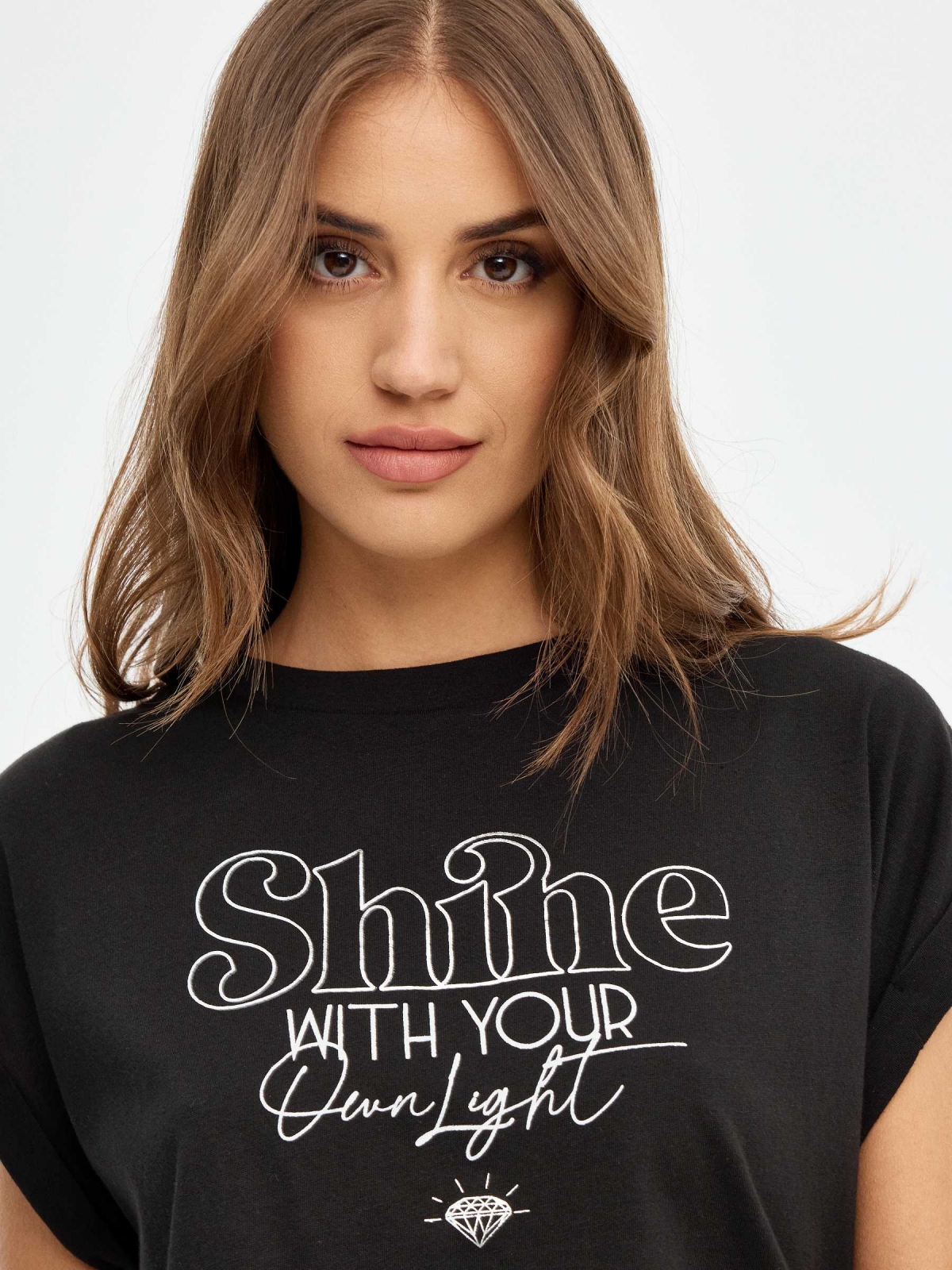 Shine tank top black detail view