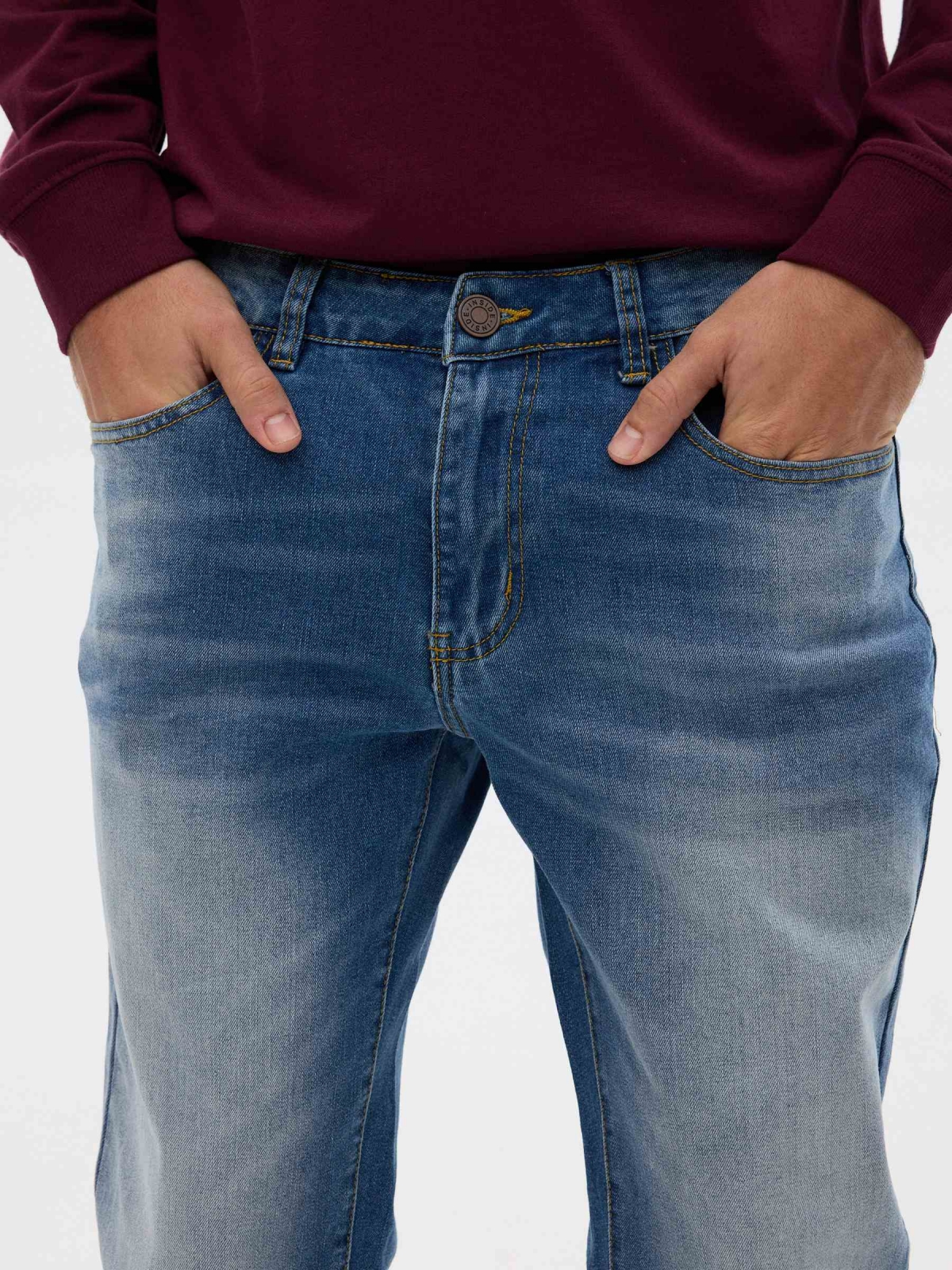 Regular jeans blue detail view